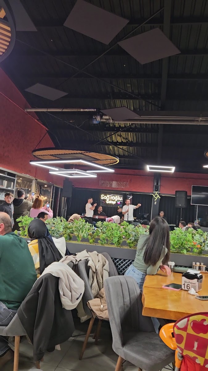 Sağıroğlu Restoran | Bursa Gece Dönercisi — fotoğraf 3