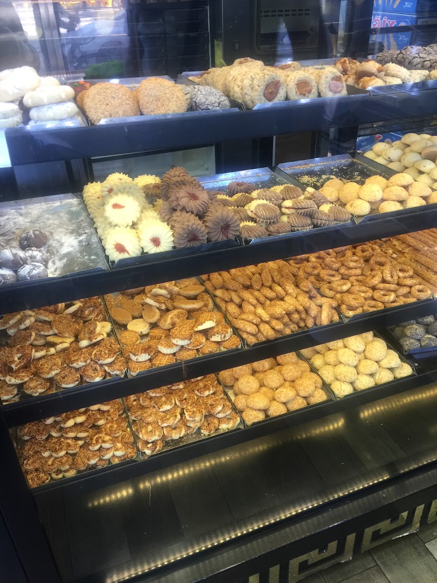 Şahin Pastanesi — fotoğraf 4