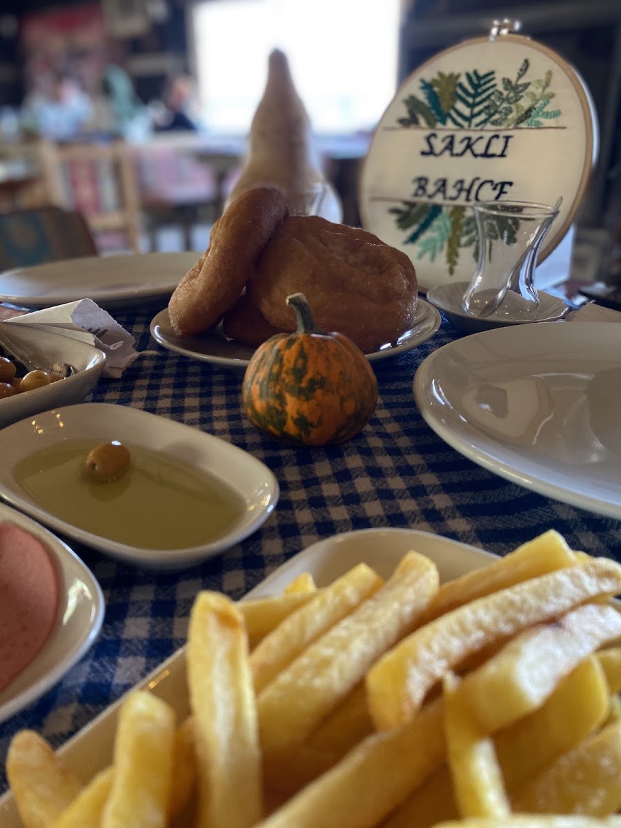 Saklı Bahçe | Edirne Kahvaltı | Paçanga Böreği | Menemen | Yöresel Lezzetler | Havuz | Şelale | Hobbit Evi — fotoğraf 10