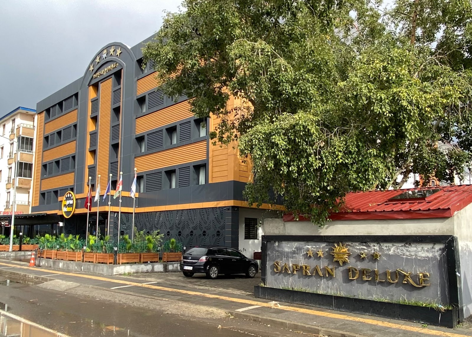 Sapran Deluxe Hotel — fotoğraf 1