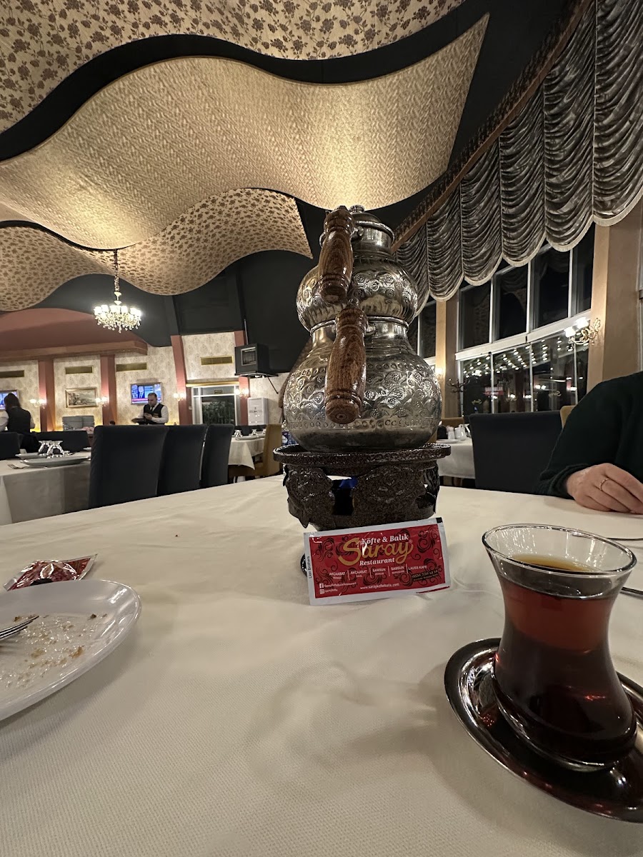 Saray Köfte Balık Restaurant Akçaabat — fotoğraf 2