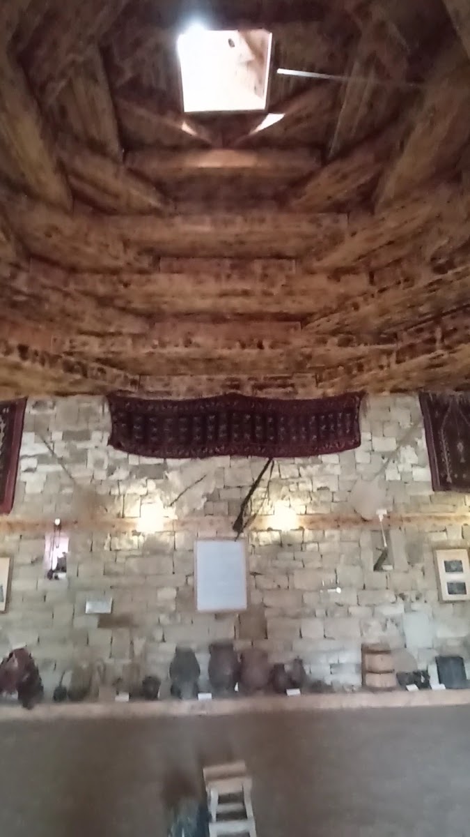 Şehit kadınlar ve İffet anıtı — fotoğraf 2