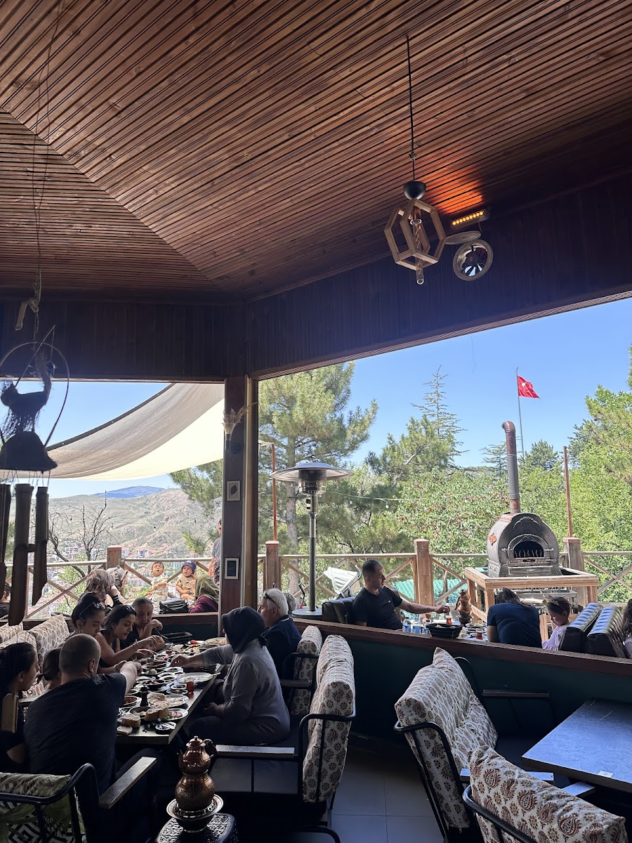 Şehrazat Cafe Restaurant — fotoğraf 1