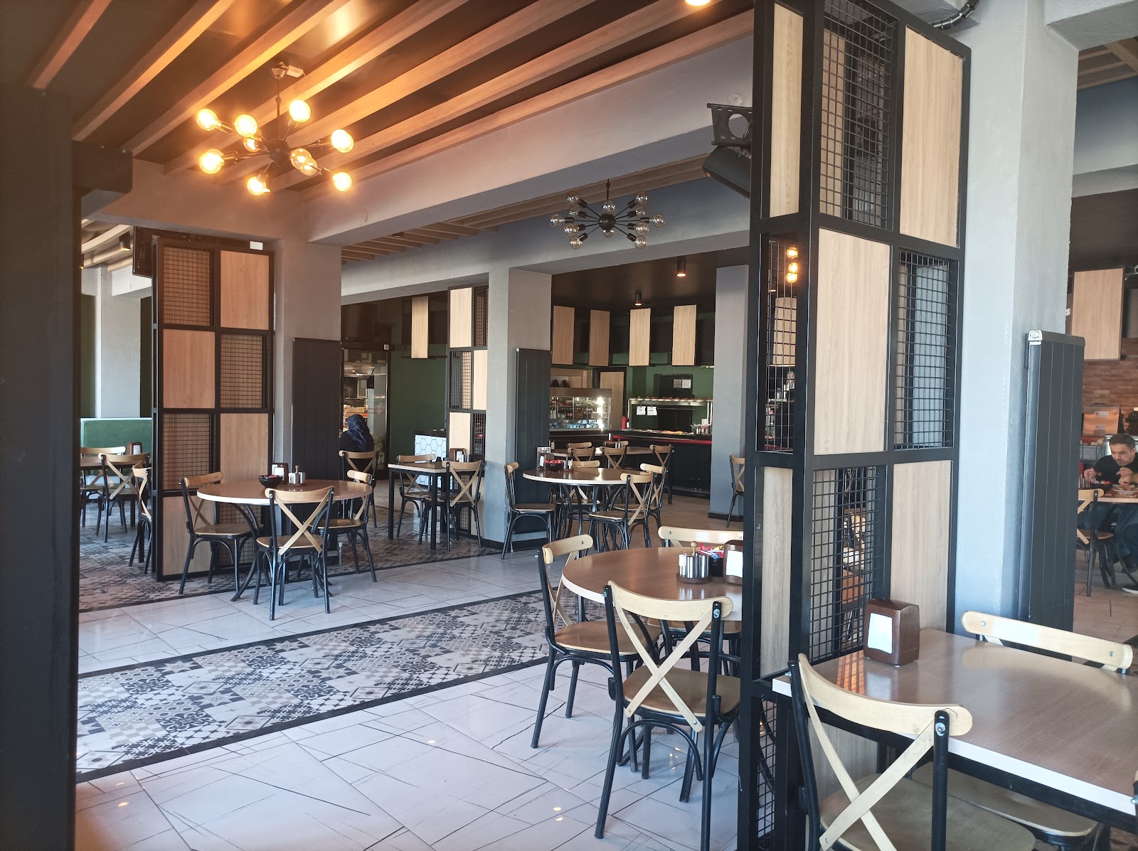 Şekerler Petrol - Gurbetteki Eviniz — fotoğraf 5