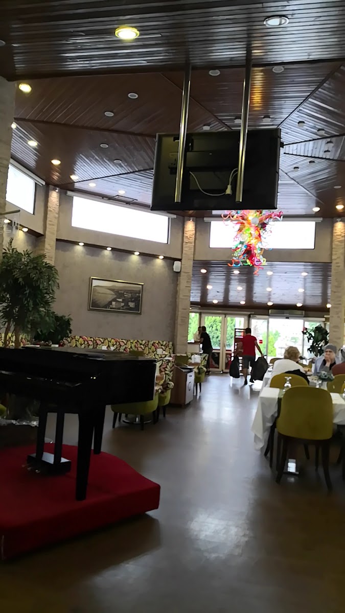 Sevgi Cafe — fotoğraf 5