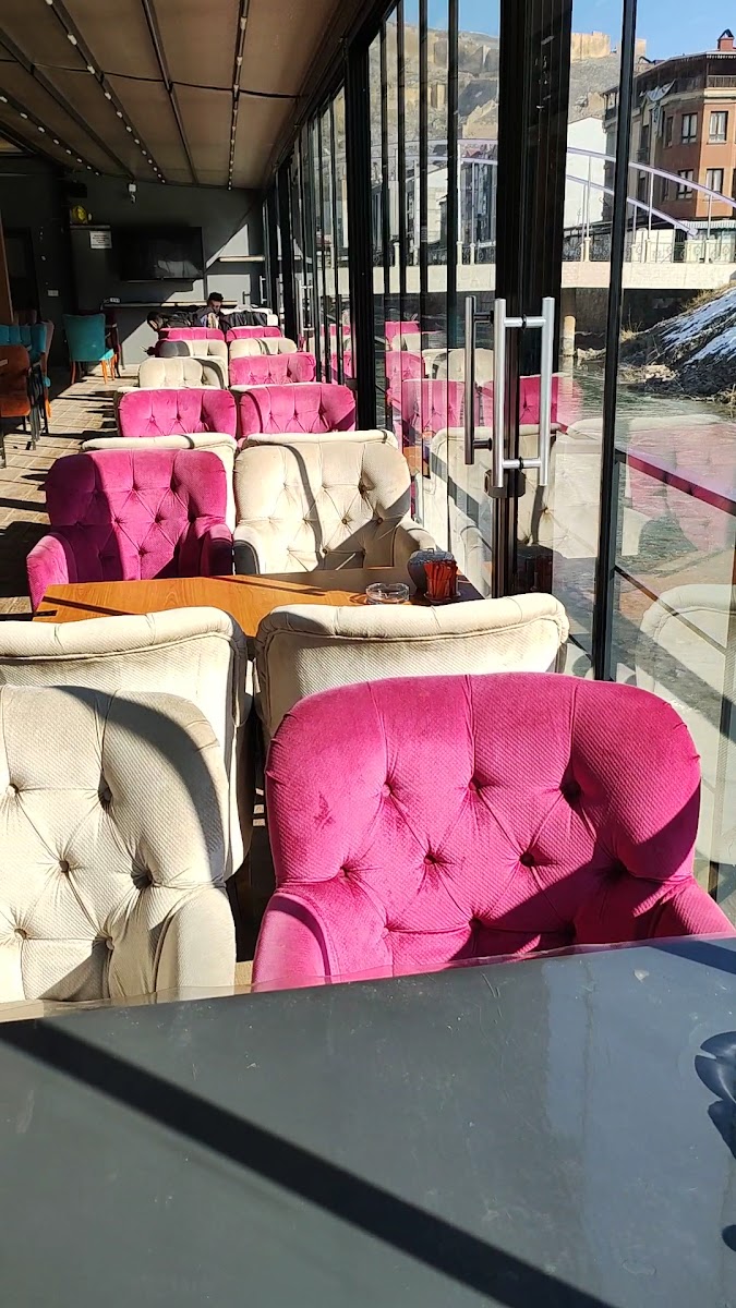 Şht. Nusret Bahçesi — fotoğraf 2