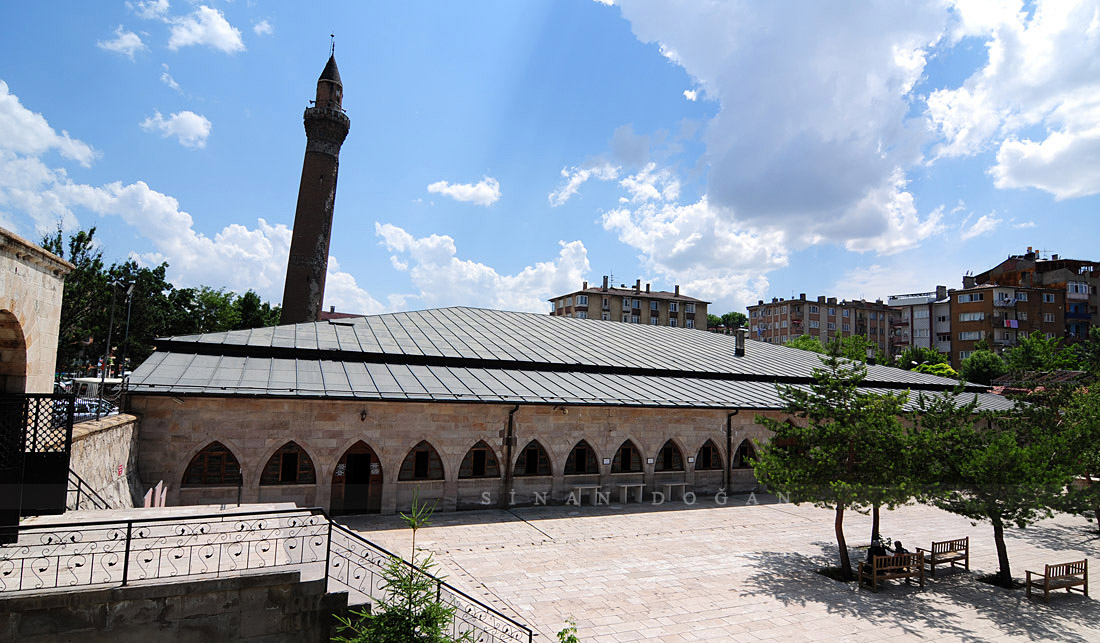 Sivas Ulu Camii — fotoğraf 1