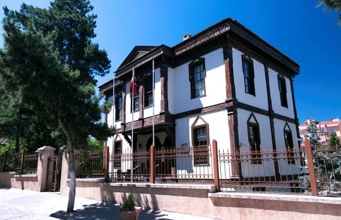 Söğüt Ertuğrul Gazi Müzesi — fotoğraf 1