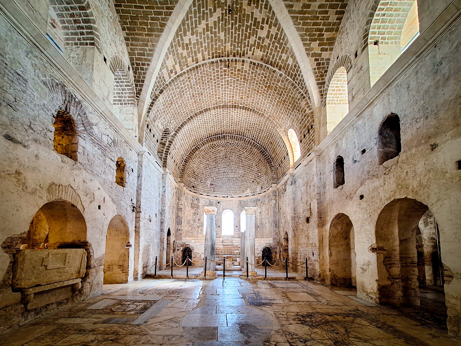 St. Nicholas Kilisesi — fotoğraf 1