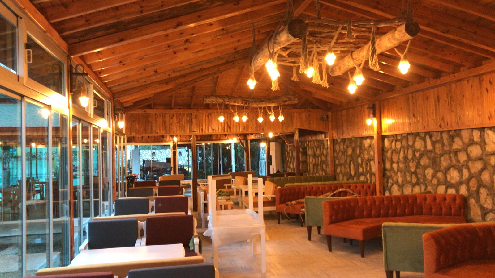 Sümerler Hookah Havuzlu Cafe & Restoran — fotoğraf 1