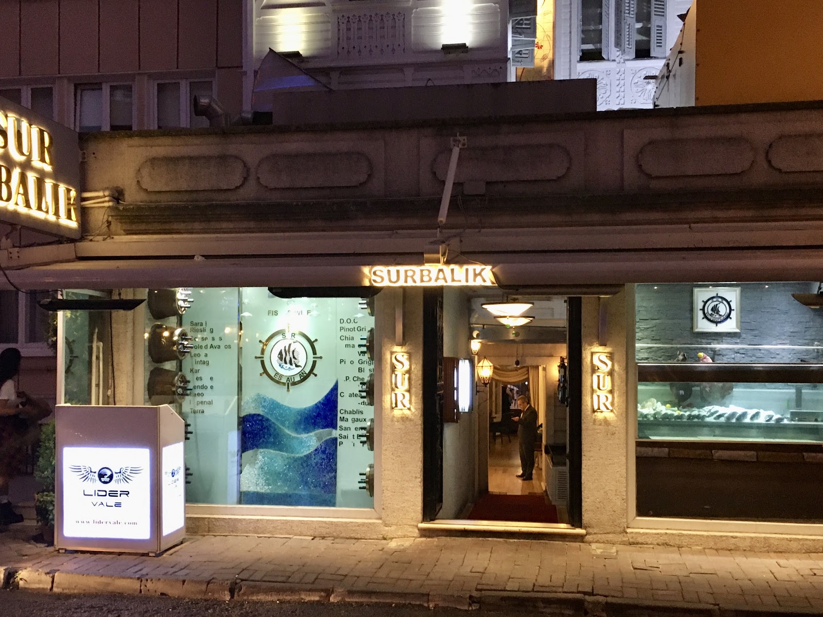 Sur Balık Restoran Arnavutköy — fotoğraf 1