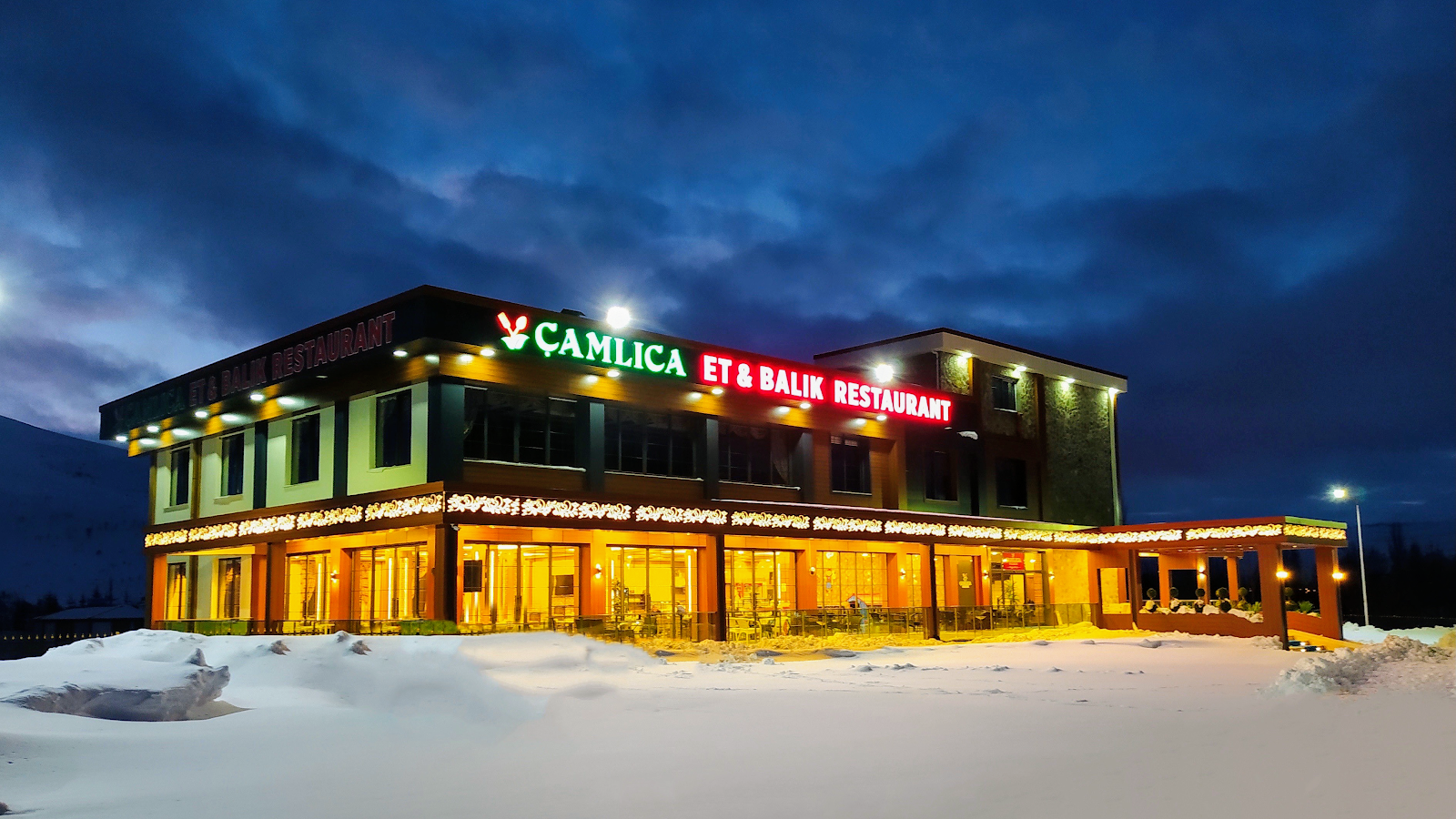 Sürgü Çamlıca Et Balık Restaurant — fotoğraf 9