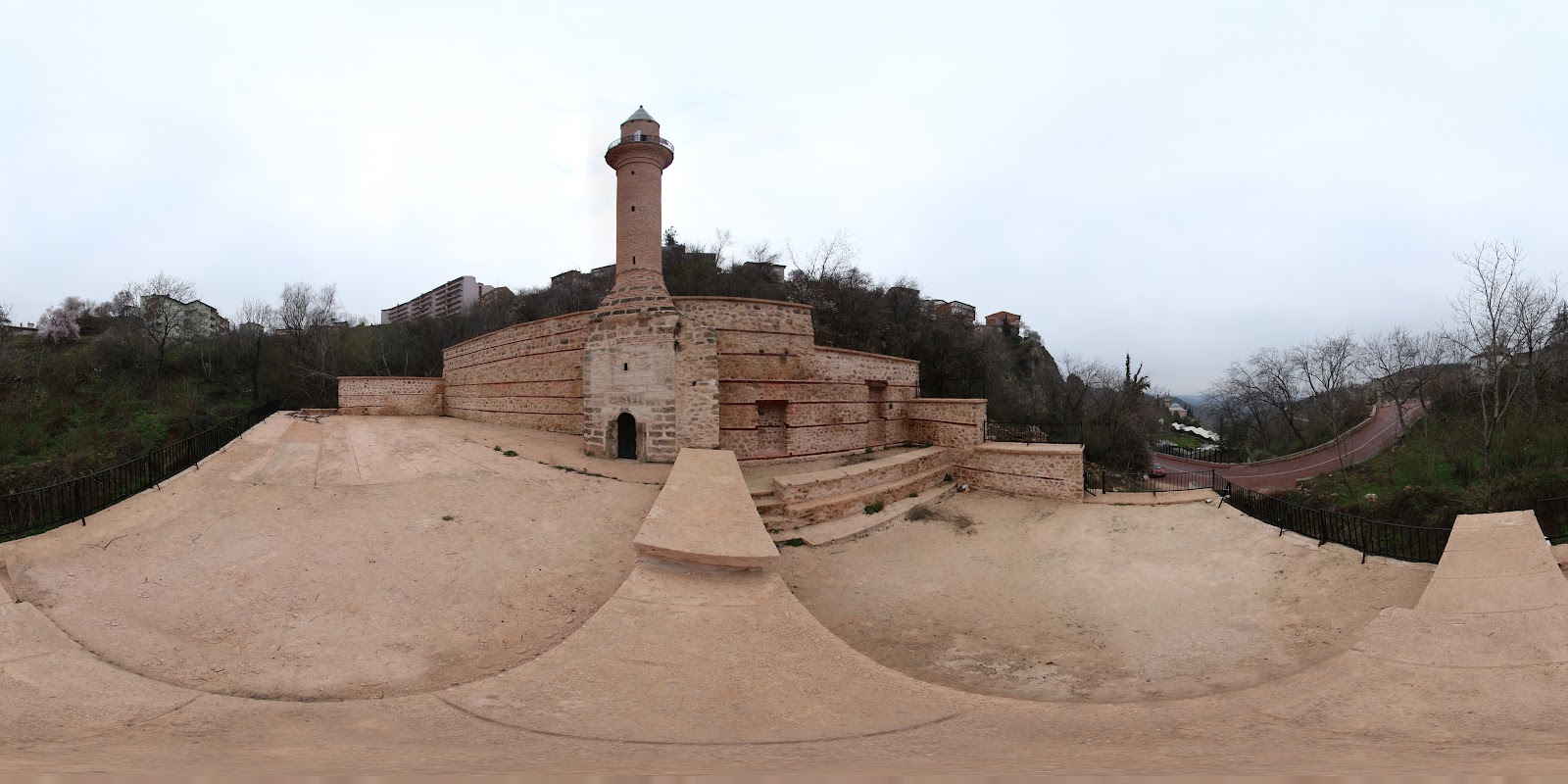 Tarihi Bilecik Camisi — fotoğraf 2