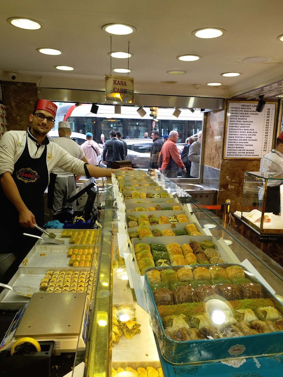 Tatlıcı Safa Sirkeci — fotoğraf 1