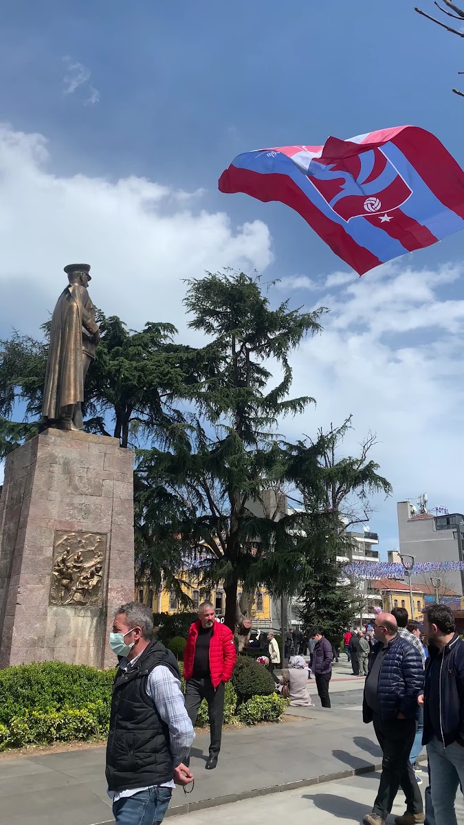 Trabzon Meydan Parkı — fotoğraf 3
