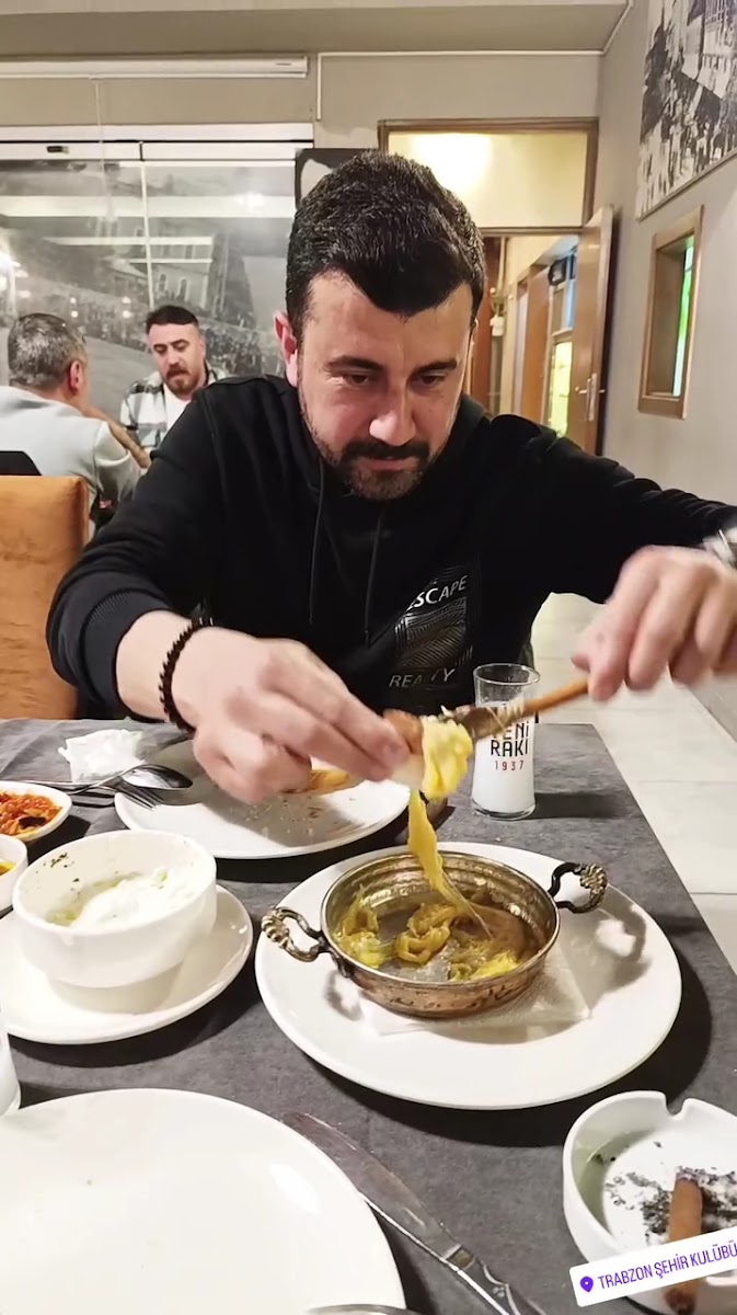 Trabzon Şehir Kulübü Restaurant — fotoğraf 3