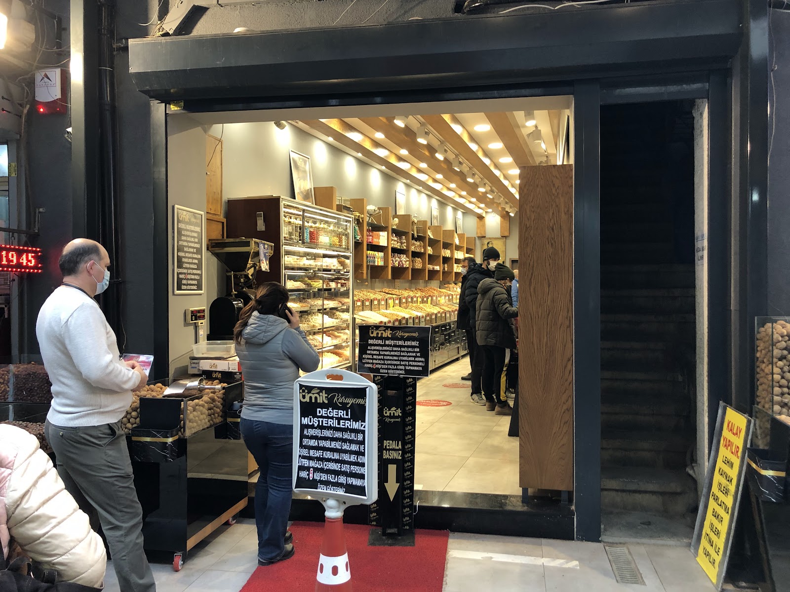 ÜMİT KURUYEMİŞ KEMERALTI ŞUBE — fotoğraf 1