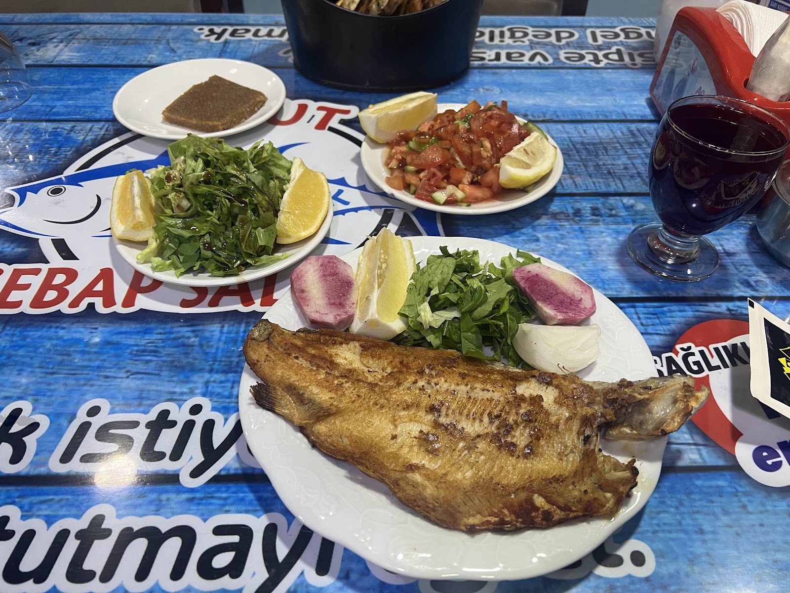 Umut Balıkçılık ve Izgara Salonu — fotoğraf 2