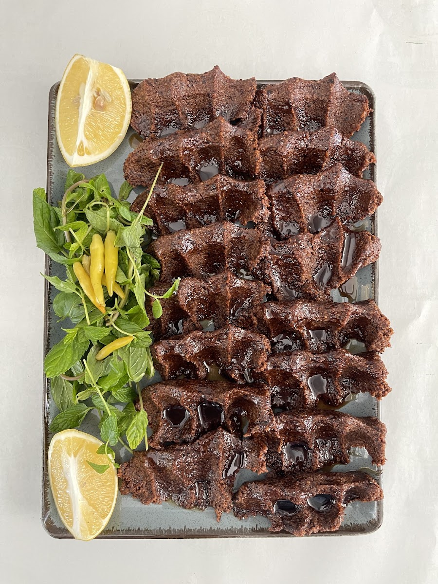 Ünlü Dağkapı çiğköftecisi Ekrem usta Bingöl şubesi — fotoğraf 4