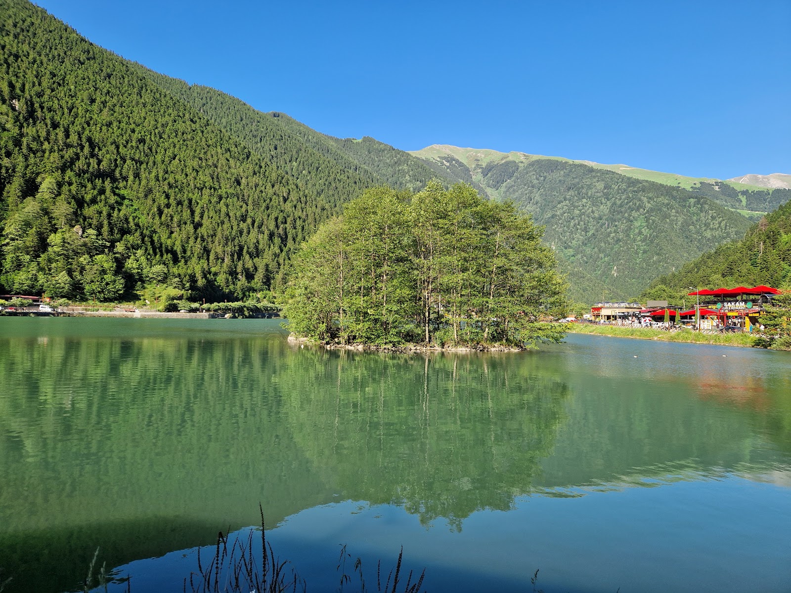 UZUNGÖL SEYİR TERASI — fotoğraf 1