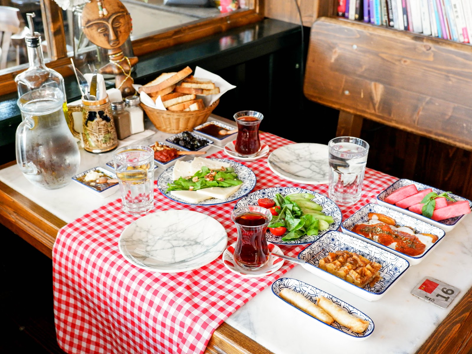 Varuna Gezgin Cafe - Antalya - Kaleiçi — fotoğraf 5