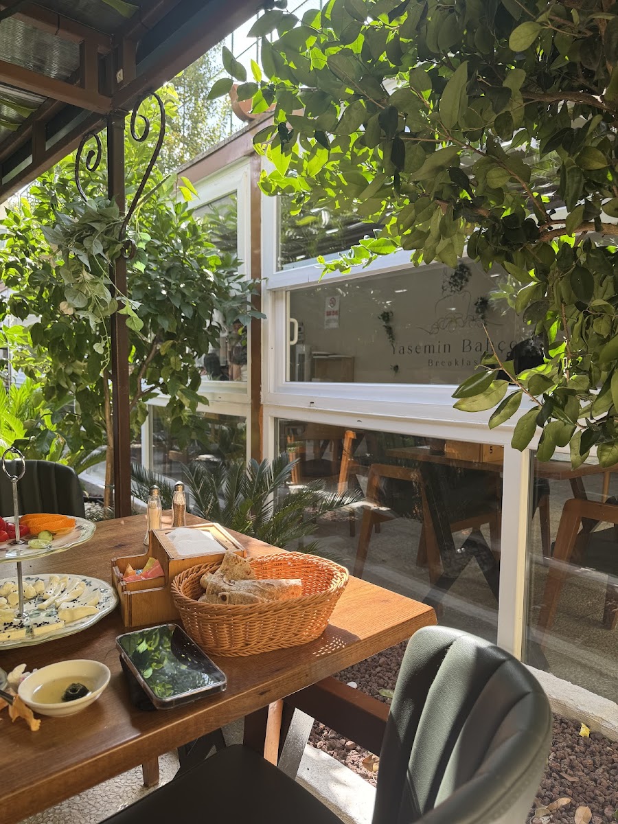 Yasemin bahçesi breakfast — fotoğraf 5
