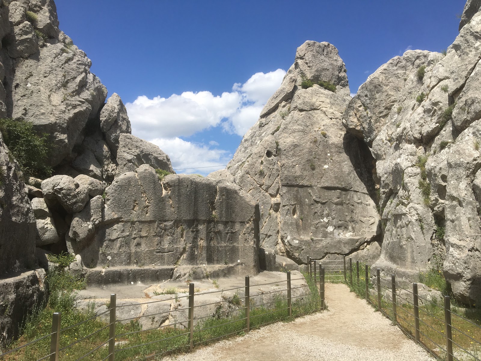 Yazılıkaya Açık Hava Tapınağı