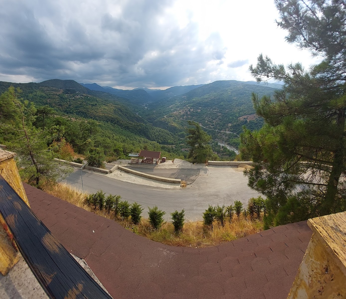 Yenice Seyir Terası — fotoğraf 1