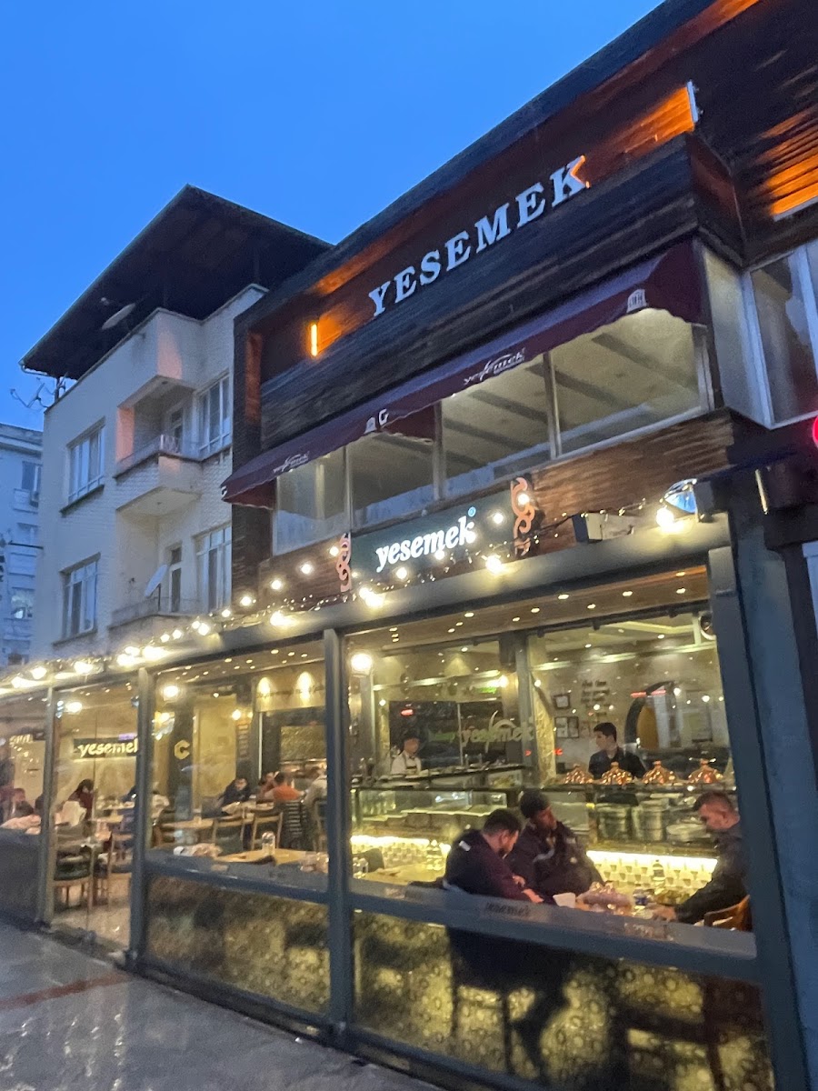 Yesemek Kebap & Beyran — fotoğraf 1