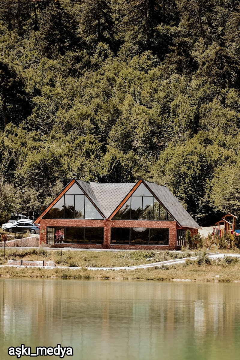 YEŞİL GÖL Çorum laçin — fotoğraf 1