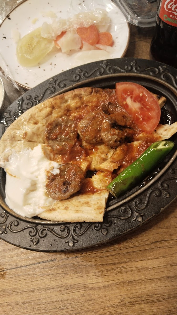 Yeşil Pideli Köfte - Mahir Usta — fotoğraf 3