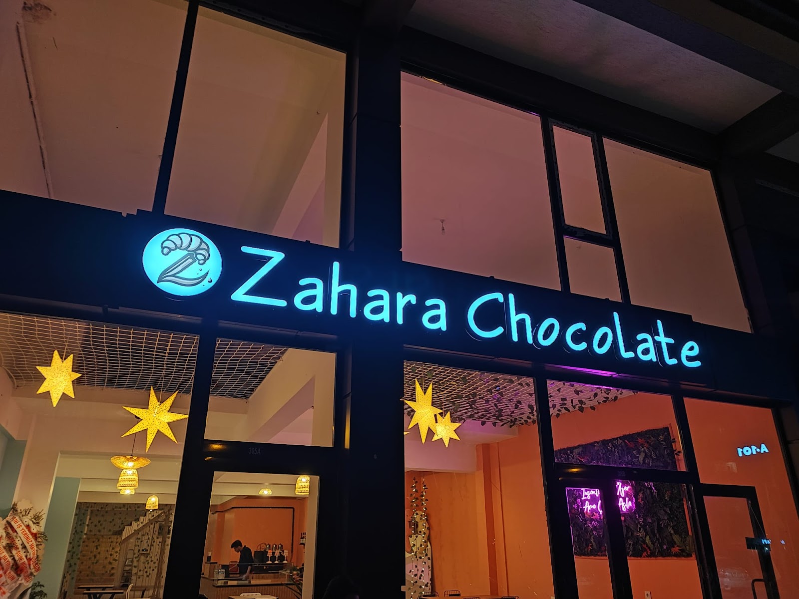 ZAHARA CHOCOLATE & COFFEE