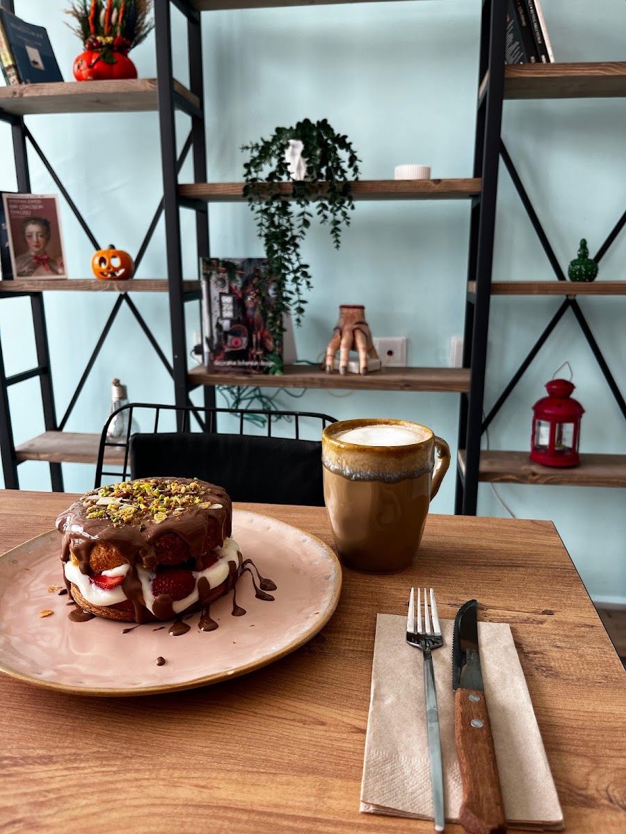 ZAHARA CHOCOLATE & COFFEE — fotoğraf 2