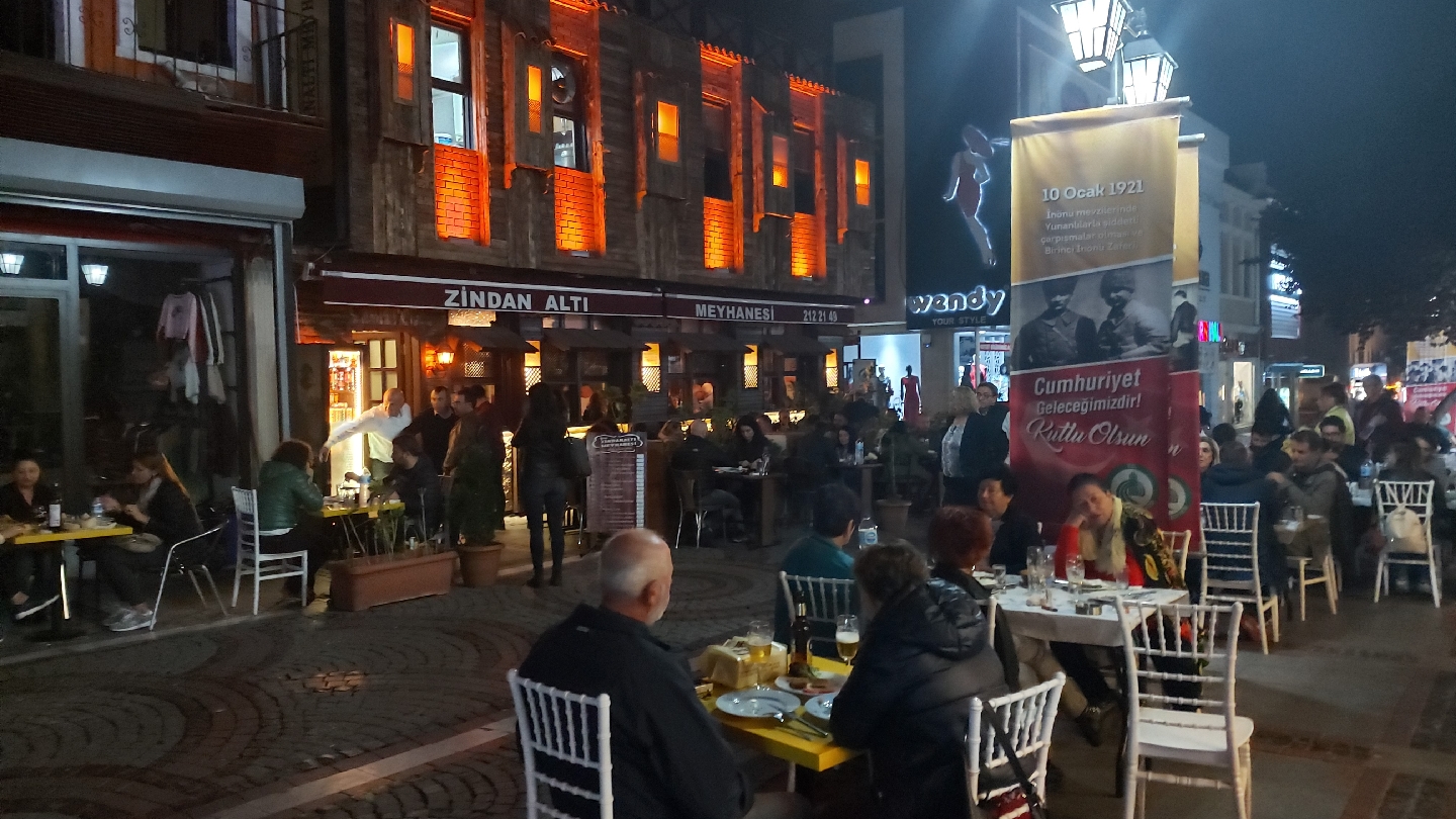 Zindanaltı Meyhanesi — fotoğraf 1