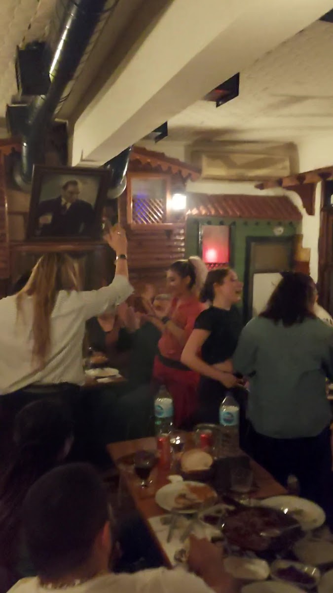 Zindanaltı Meyhanesi — fotoğraf 3